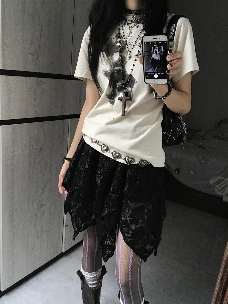 ReddaChic Asymmetrische Ruffle Tiered Rok Goth Punk Zwarte Bloemen Kant Elastische Taille Mini Rok Harajuku Retro Vrouwen Streetwear