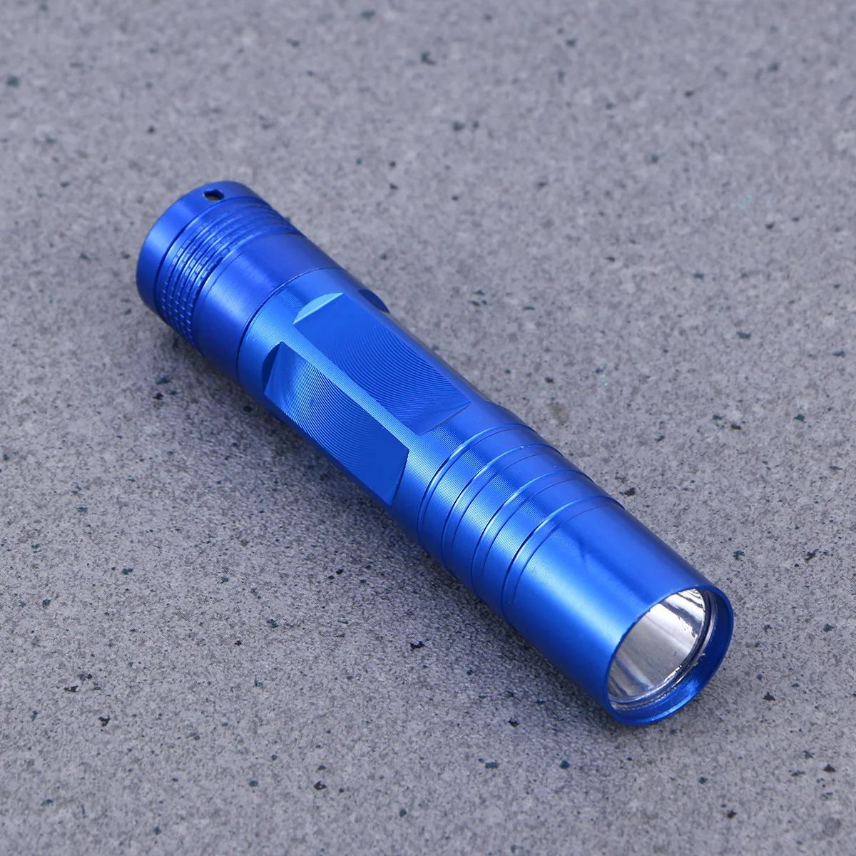 2 stks Mini Zaklamp Ultra Heldere Led Zaklamp Waterdicht Draagbare 330Ft Beam 20 + Uur Voor Outdoor Camping Wandelen