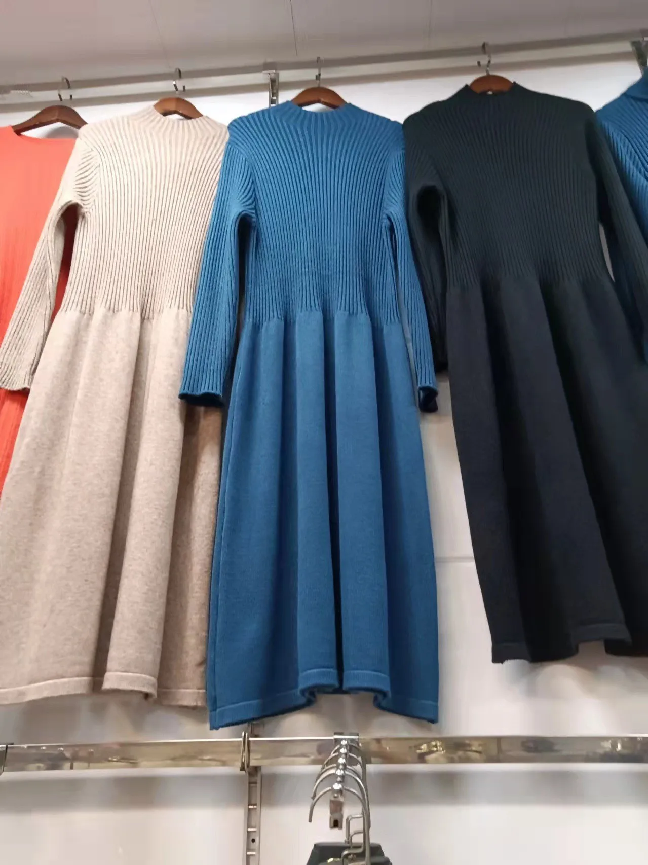 فساتين نسائية فستان فتاة حمراء خريفي مشروط مضلع متوسطة الأكمام بأزرار طويلة منتظمة مناسبة Preppy الحد الأدنى الحديث اليومي #6