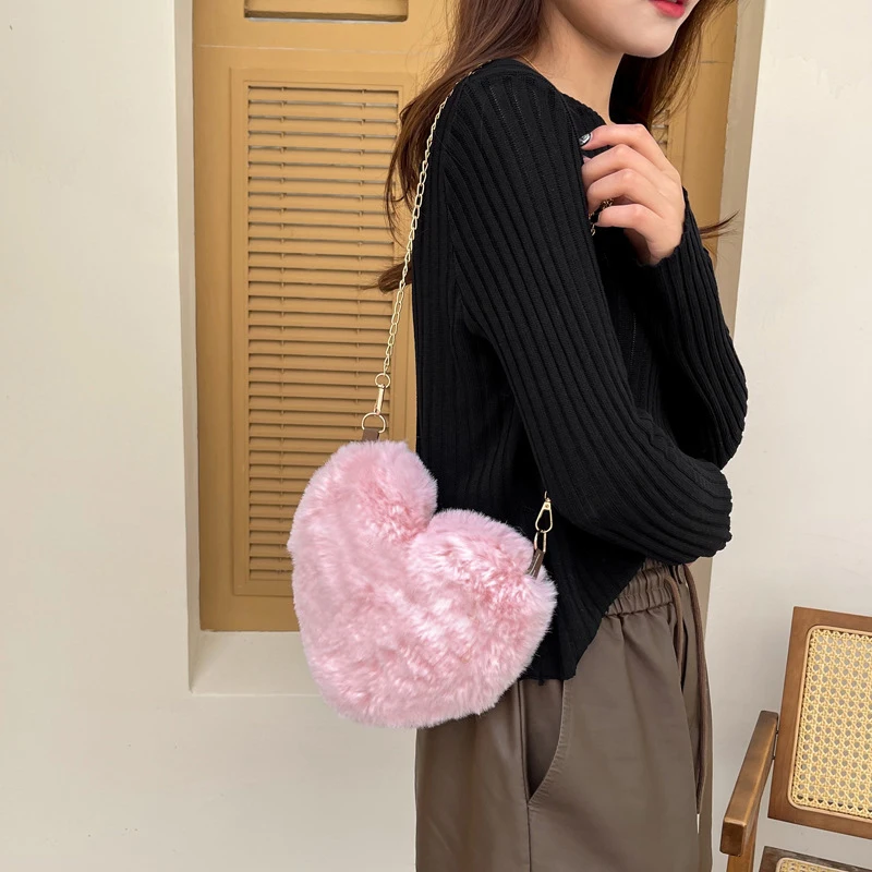 Fashion Love Bag, Peach Heart Bag, Women's Chain Crossbody Bag, Plush Single Shoulder Plush Bag, Coin Purse