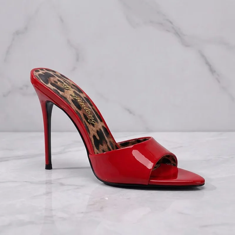 

Yuejinlong 2026 Summer New Leopard Patchwork Red Patent Leather Mules Sexy Pointed Toe Stiletto High Heels Elegant Ladies Shoes