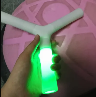 

Тренажер с треугольной реакцией на координацию рук и глаз с управлением через приложение, интерактивное тренировочное оборудование для рефлектора для занятий спортом и фитнесом