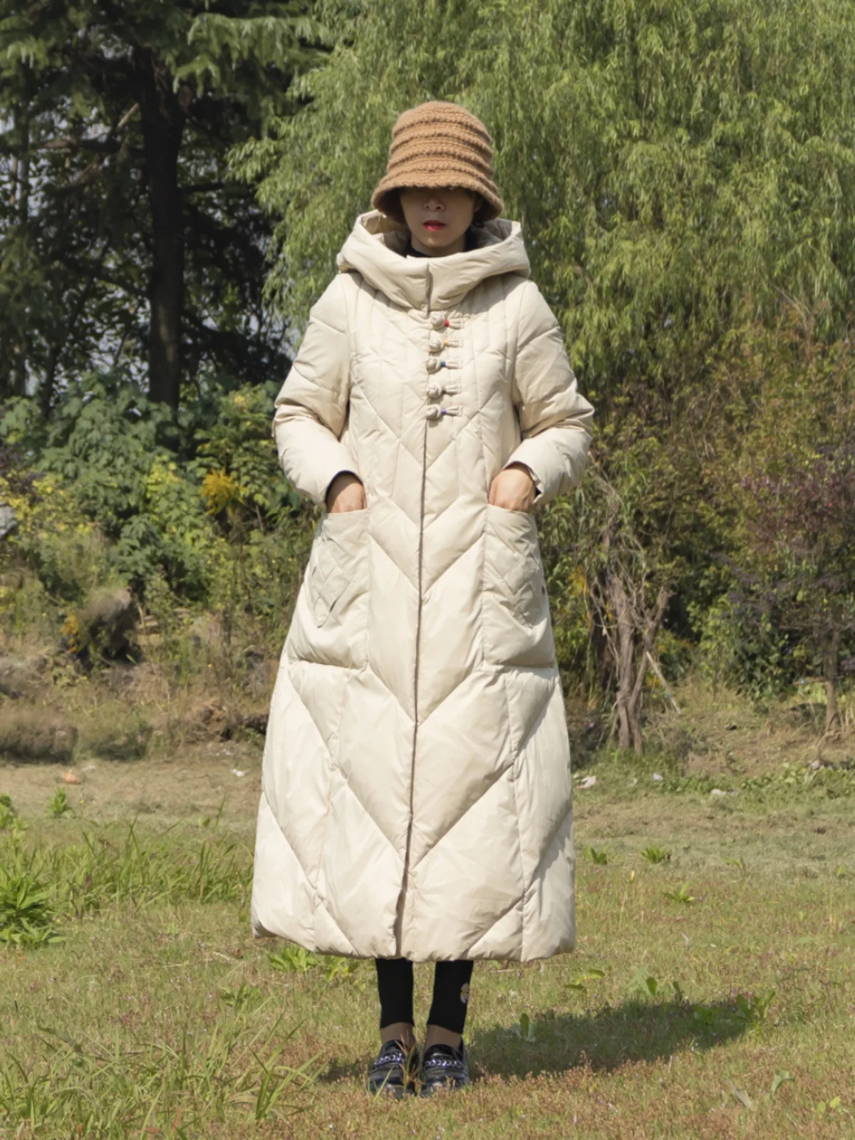 

Winter New 90 White Du down Hooded Puffer Women's Knee-Length Slim Fit Button Detail Sli Lightweight Coat Korean Sle