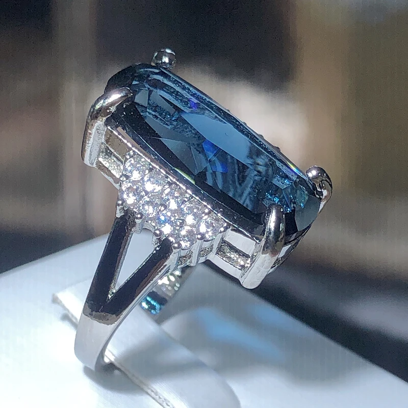 925 Stamp Exaggerated Atmosphere Dark Blue Zirconia Ring Female New Party Birthday Jewelry Gift Wholesale