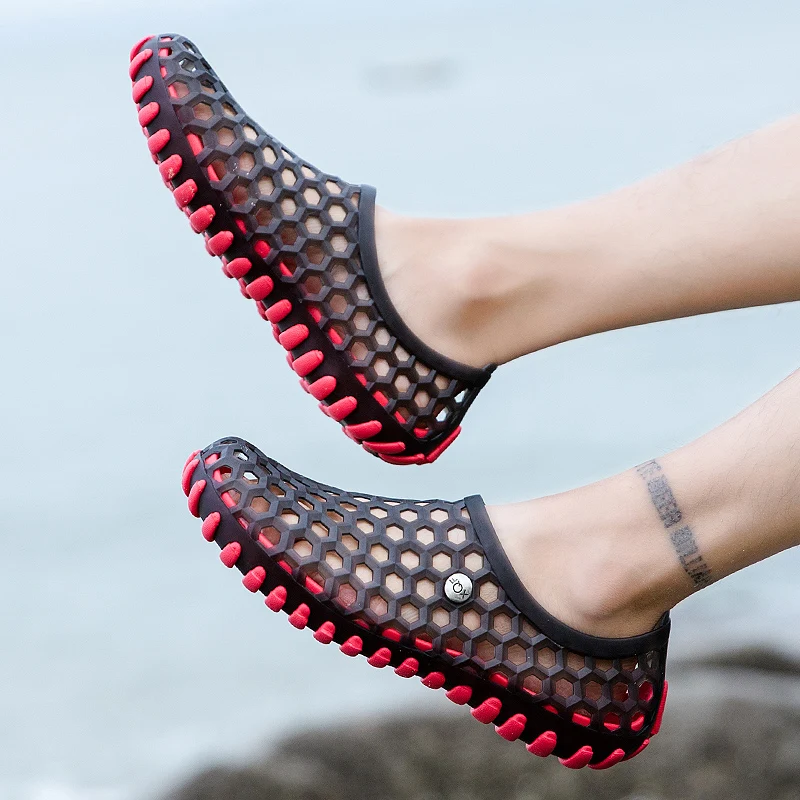 

Мужские летние пляжные сандалии Water oes, новые уличные противоскользящие износостойкие полые пляжные сандалии Water oes, модные дышащие пляжные сандалии с подкладкой из ПВХ...