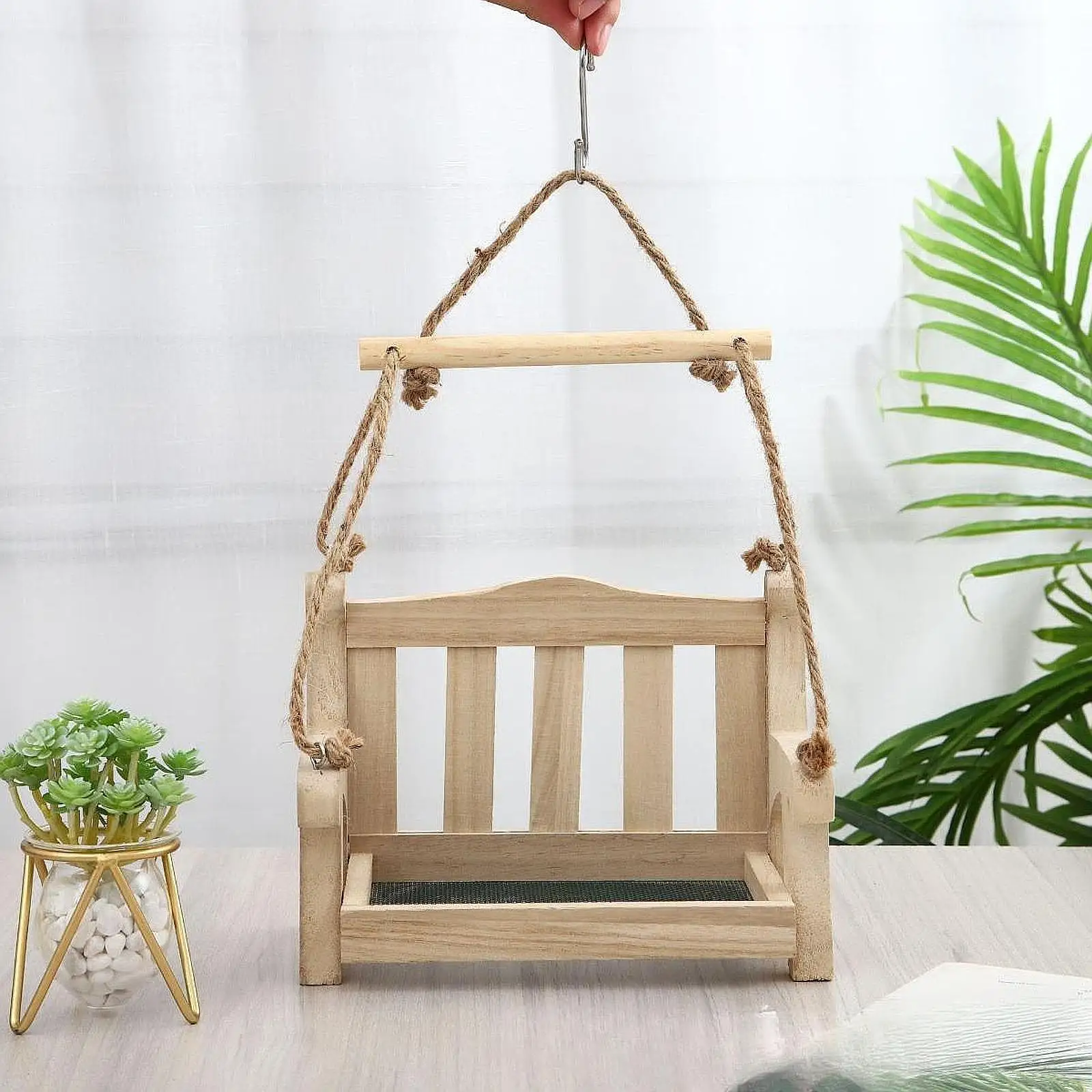 Swing Bird Feeder Birds Feeder Foraging Basket Swing Seat Bird Feeder House Bird Feeder Hanging Bird Feeder for Terrace Fence