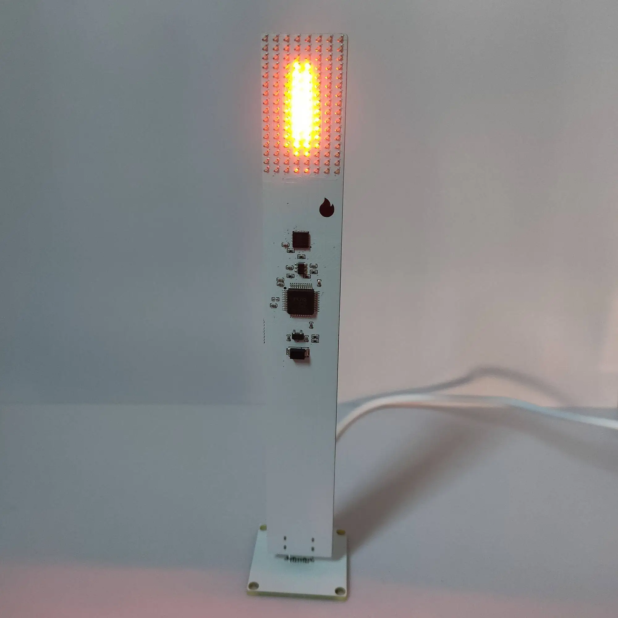 Creative Desktop Ornament, Electronic Candle Simulation, Flame Pixel Torch, E-sports Room Atmosphere, Home Decoration Art Gift