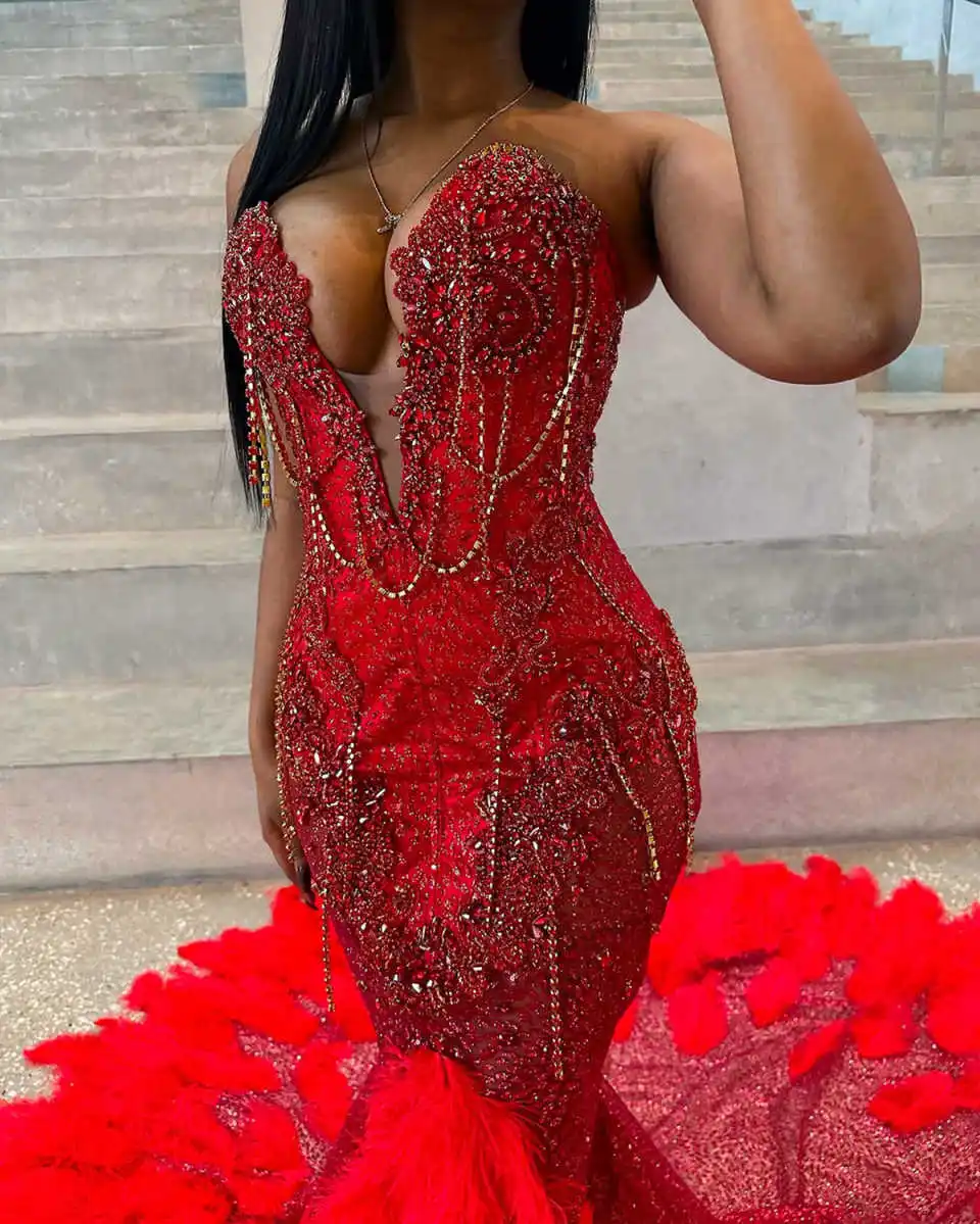 Luxuriöses Meerjungfrau-Abendkleid mit Strass-Quasten, elegantes Abendkleid mit Federn und Pailletten, ärmelloses Träger-Partykleid, individuell gestaltet