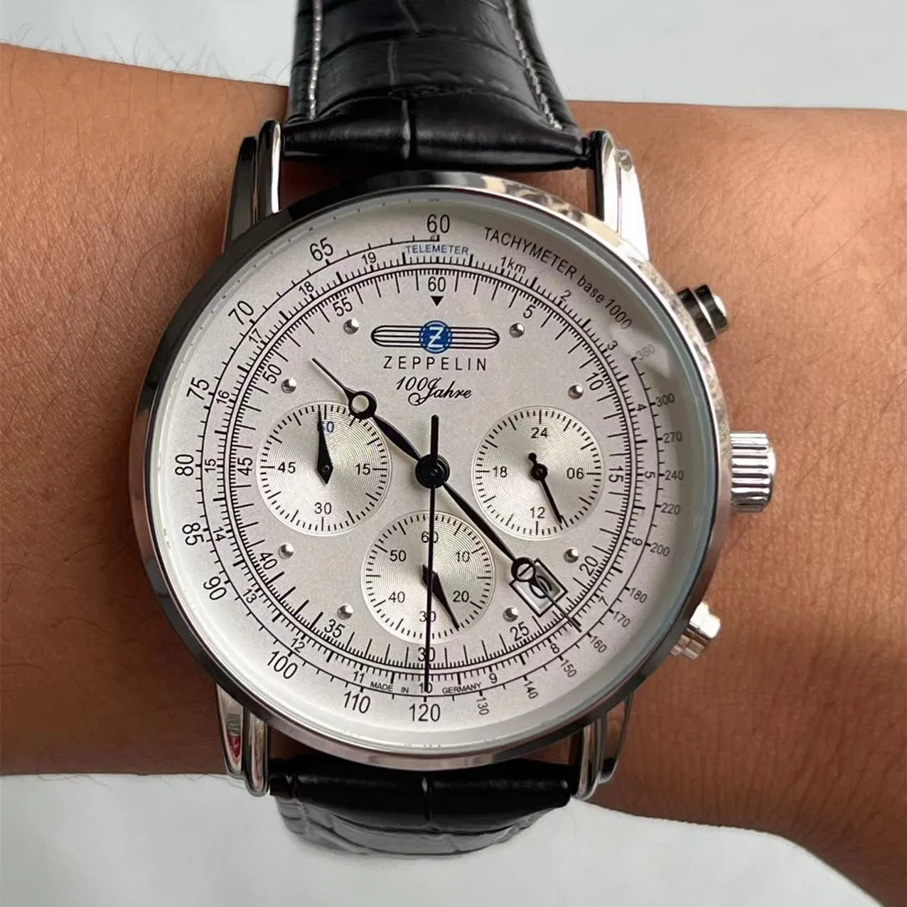 Leisure and Fashion Zeppelin Airship Commemorative Version Men's Retro Business Leisure Men's Watch