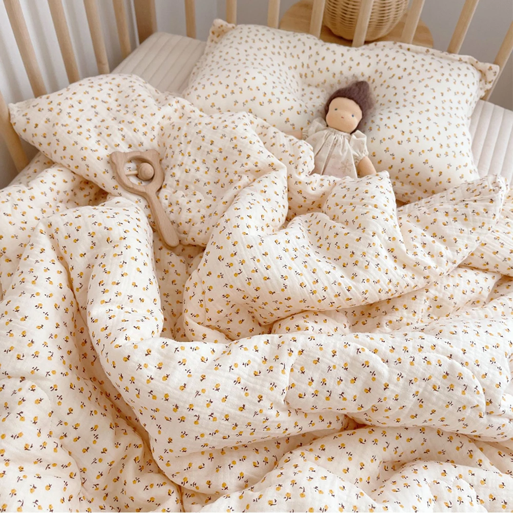 

Baby Blanket Gauze Soft Thermal Daisy Baby Crib Comforter Lace Edge Breathable Infant Bedding Large Warm Baby Growth Blanket