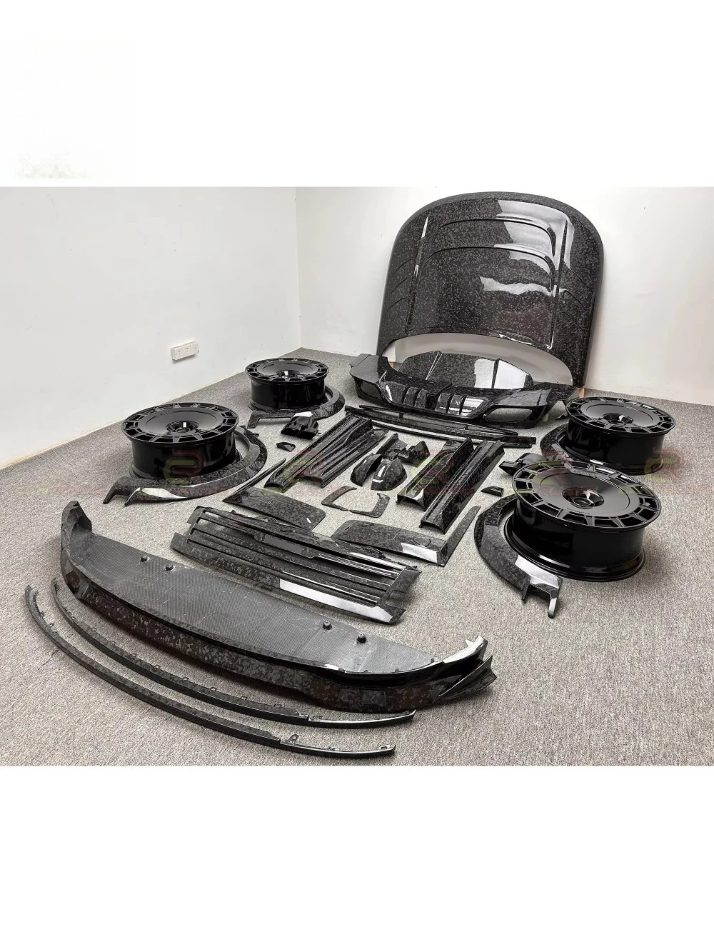 MSY Style Forged Carbon Fiber Car Body Kit for Range Rover 2024 Wheels Engine Cover Front Diffuser Rear Spoiler Parts