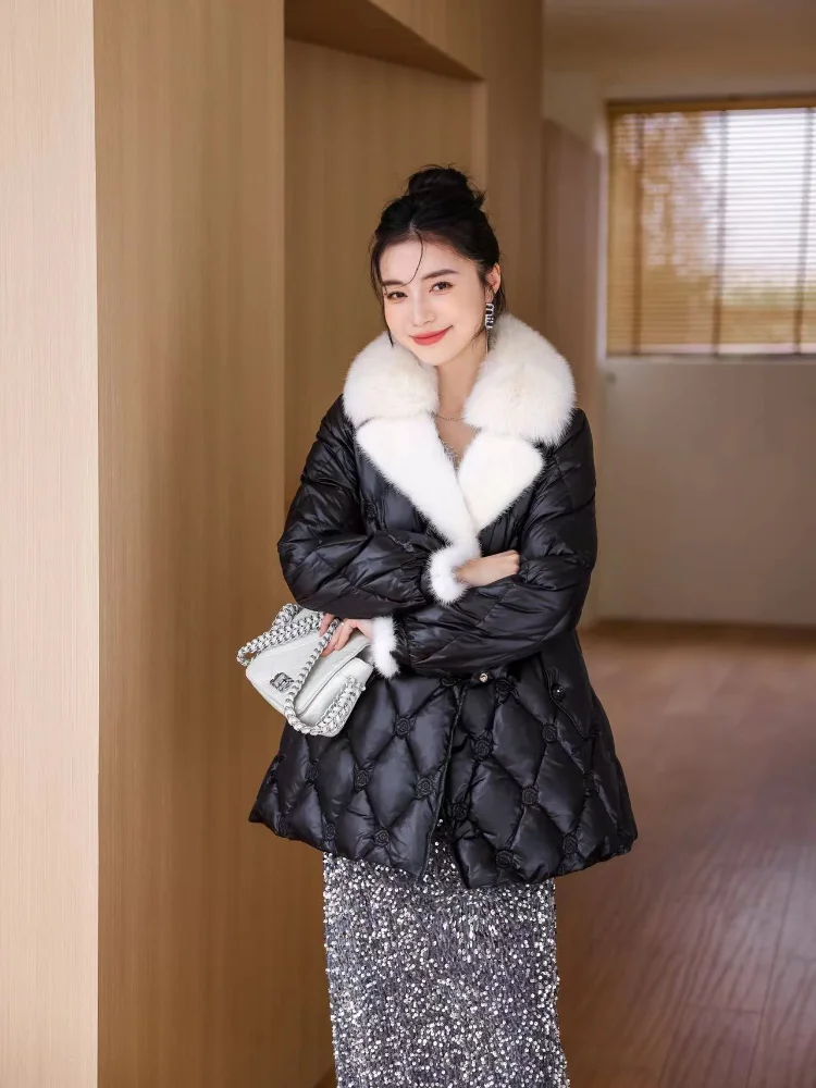 Women Winter Female Warm Parkas  White Duck Down Long Puffer Jacket Fox Fur Collar Diamond Plaid Down Coat Slim Coat with Belt