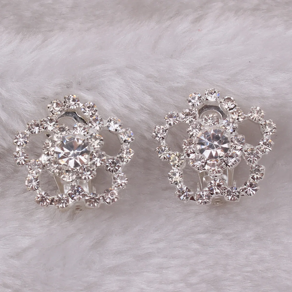 High-grade Rhinestone Crystal Tear Drop Geometric Flower Clip on Earrings No Pierced for Women Wedding Luxury No Hole Earrings