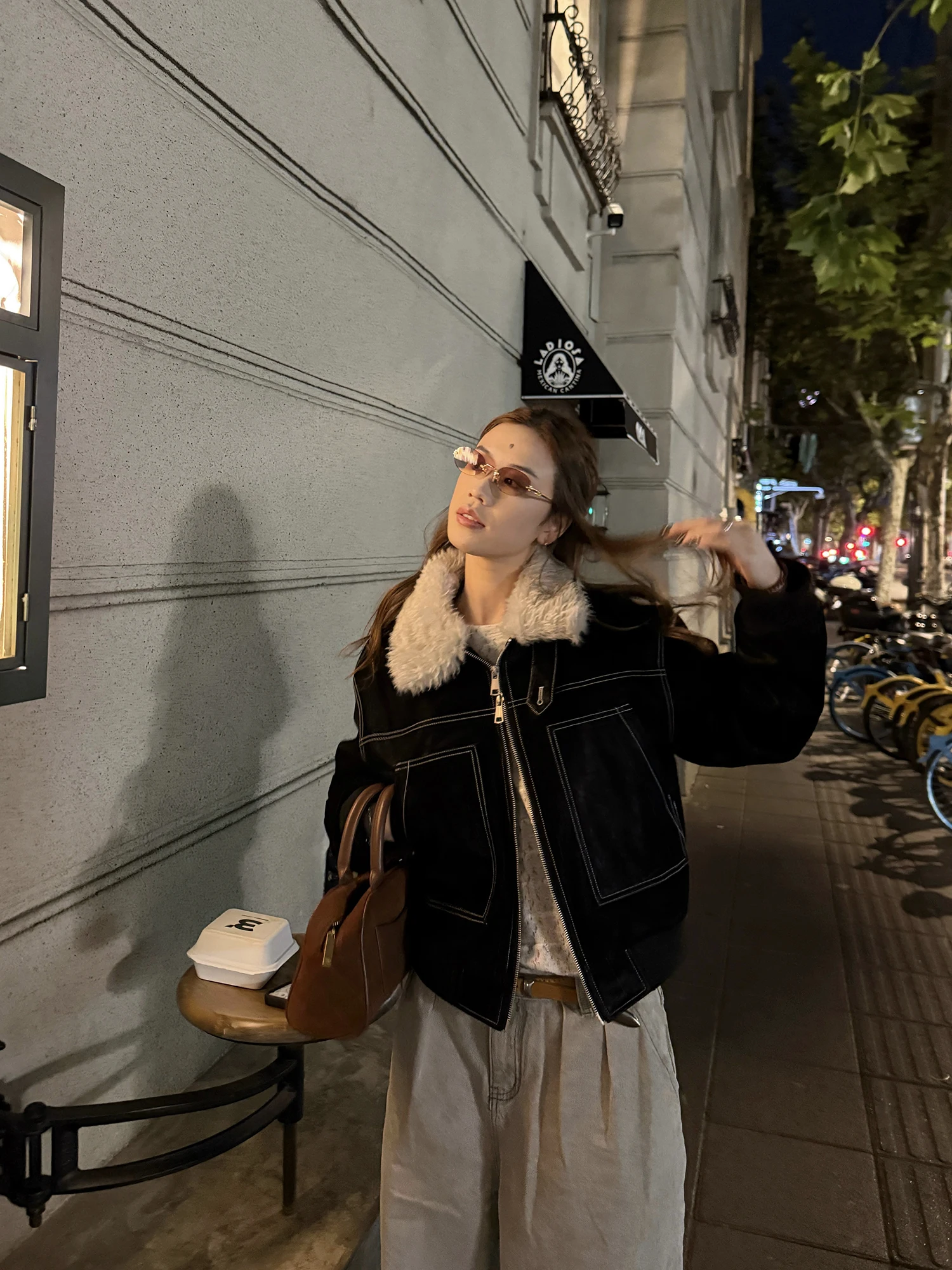 

LelyMooch Original ort Women's Jaet with Fur Collar Simple Design Autumn Winter Faionable Zipper Closure Polyester Blend