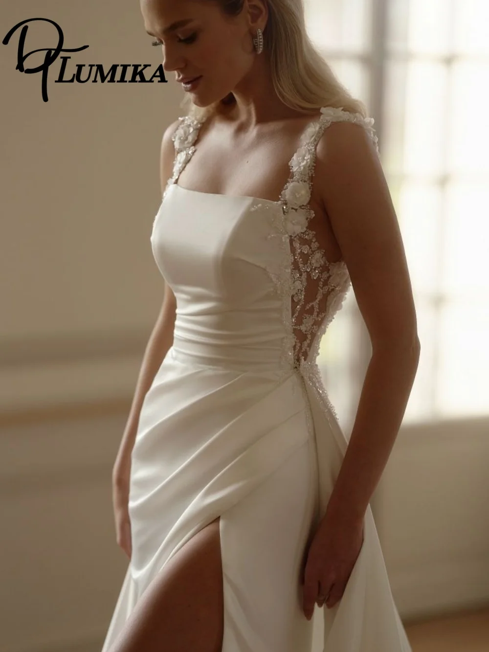 

Sexy Side Slit Wedding Dress, Elegant Spaghetti Strap Bridal Gown, Graceful Applique Satin A-Line Floor-Length Wedding Gown