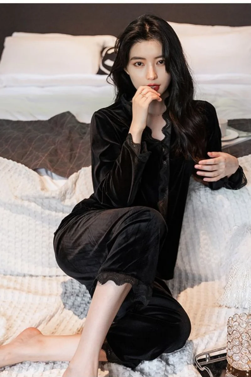 طقم بيجامات مخملية للسيدات بأكمام طويلة وأزرار ملابس نوم ناعمة مكونة من قطعتين ملابس نوم Pj طقم كشكشة من الدانتيل للخريف والشتاء والربيع