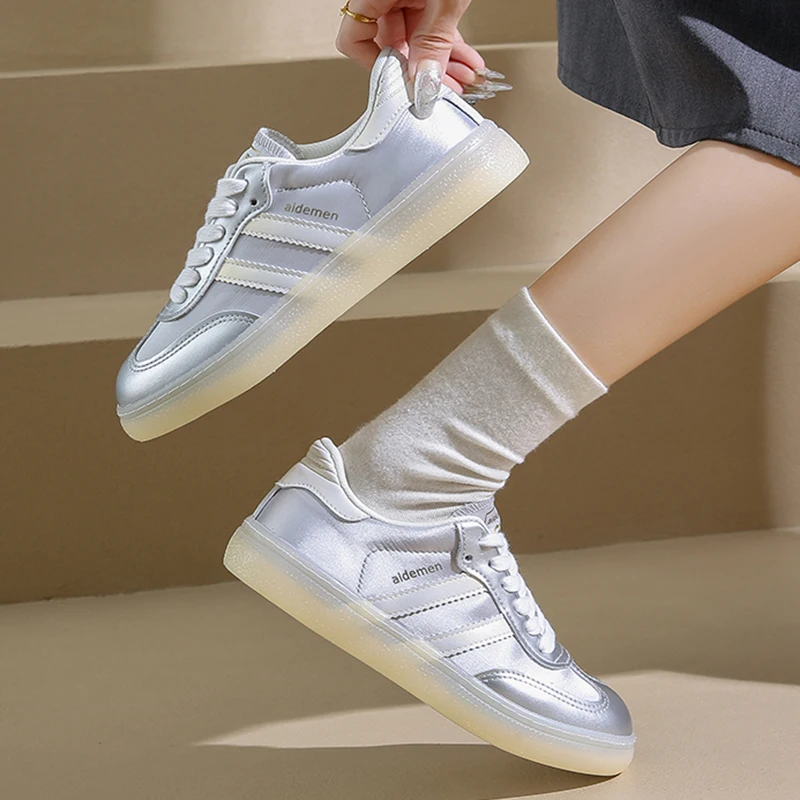 Women Casual Sneakers Simple Design Skateboard Running Tennis Sports Shoes Outdoor Trainers Lace Up Flats Sneakers For Female 40