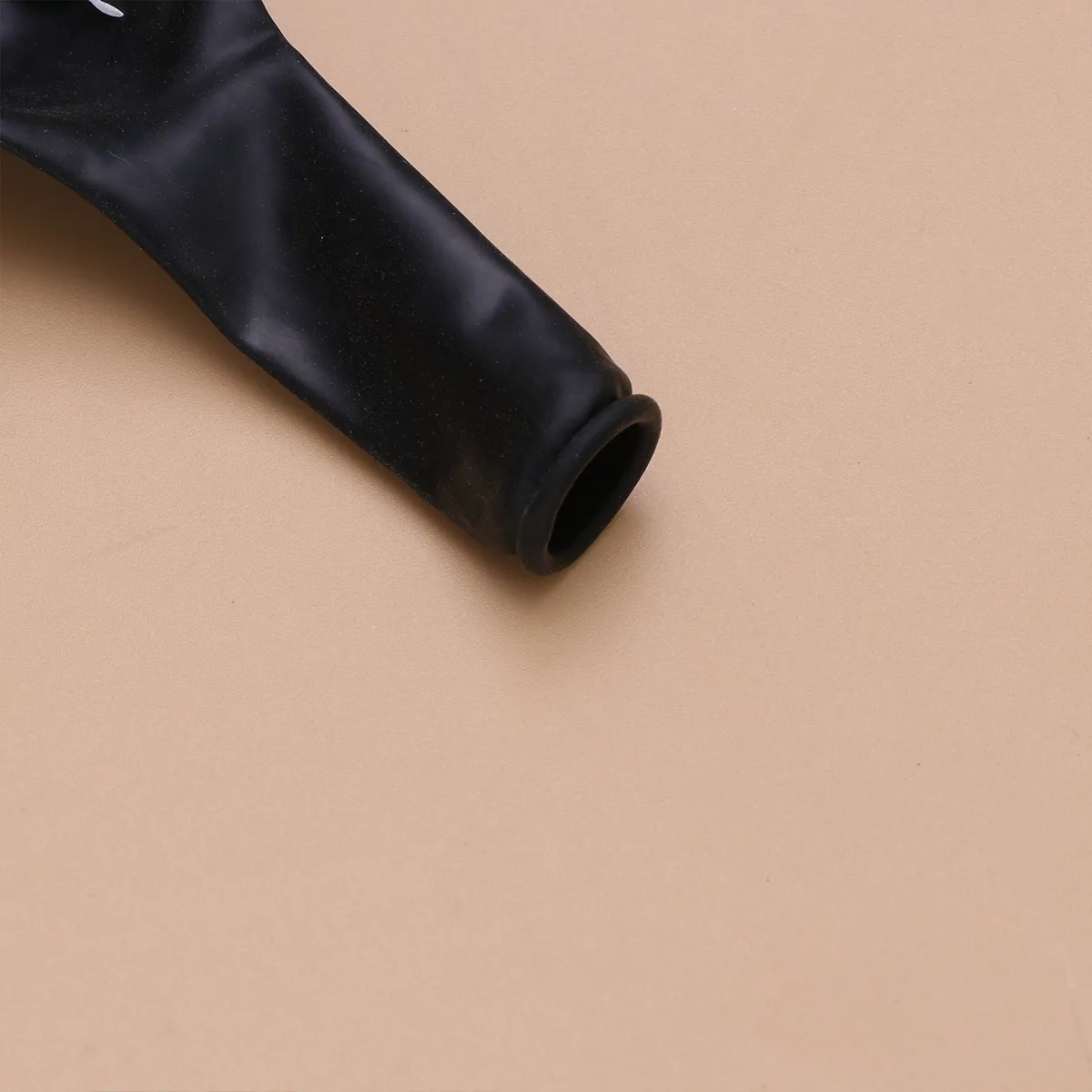 

50pcs Latex Balloons Checkered Racing Flag Design Emulsion Party Decor White Black Versatile Balloons for Racing Theme