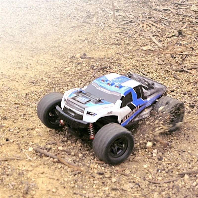 RC high-speed remote control car 1:18 four-wheel drive off-road large wheel vehicle 2.4G children's electric vehicle model 18301