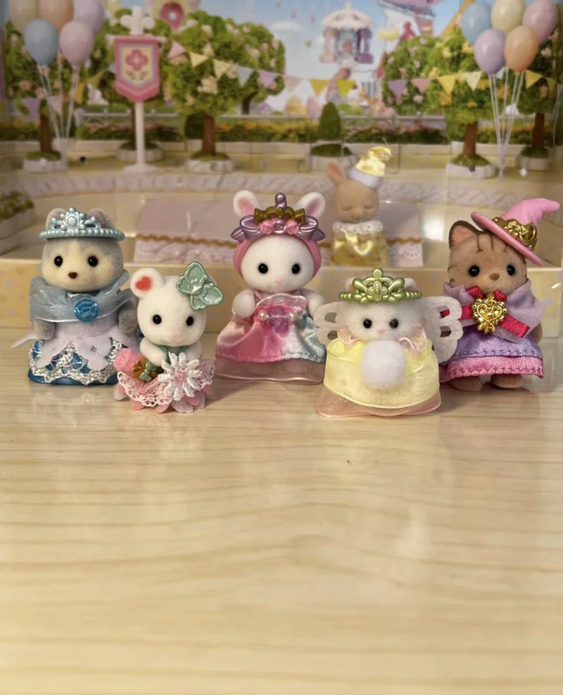 Miniatura Móveis Floresta Família Brinquedo para Meninas, Anime Personagem, Sonho, Princesa Kawaii, Cinco Bonecas Set Box, Casa, Presentes