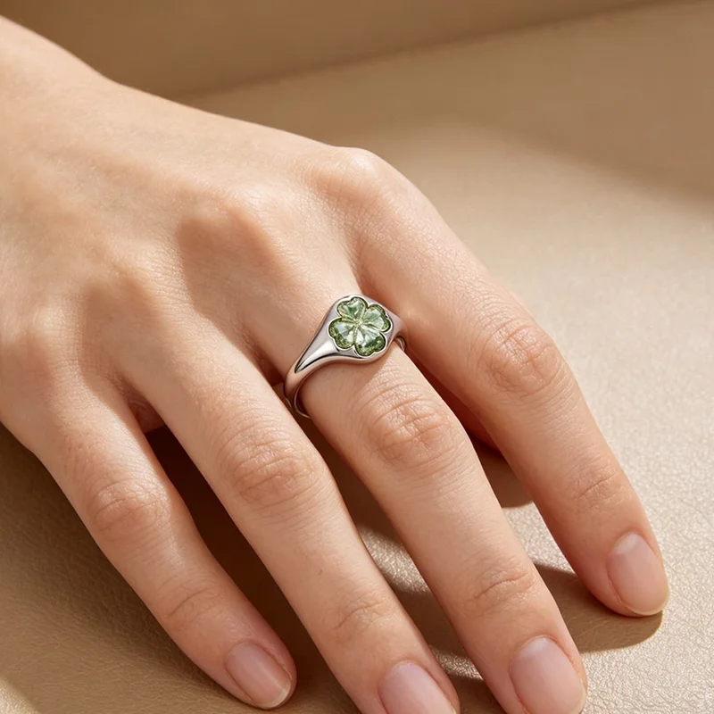 WOSTU Lucky Four Leaf Clover Open Signet Ring For Women, Hypoallergenic Platinum Plated Green Perdiot Statement Carved Ring