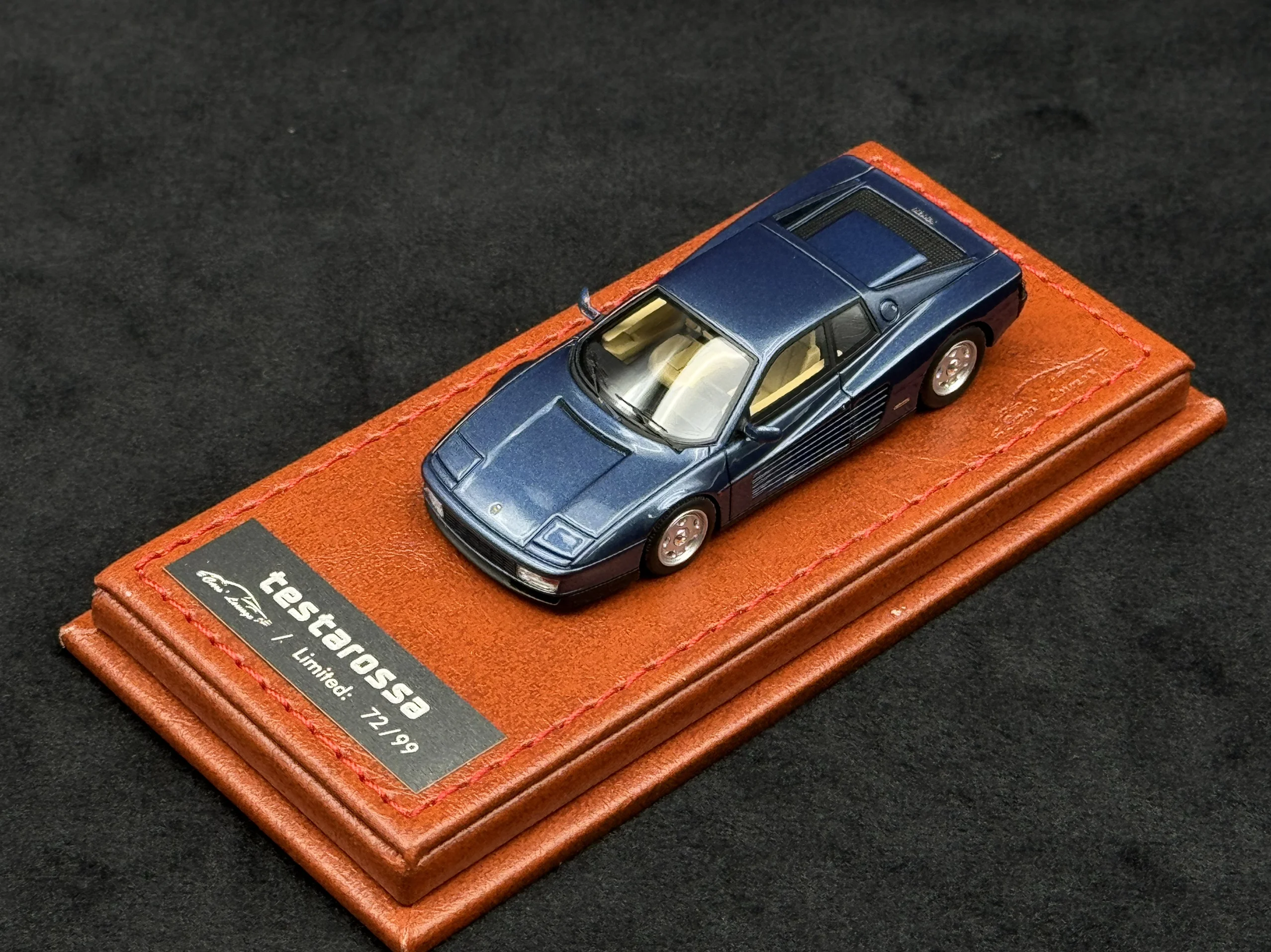 

Diecast 1:64 Scale Cars Lounge CL Ferrari Testarossa Metal Blue Resin Car Model Collectible Toy Gift Souvenir Display Ornament