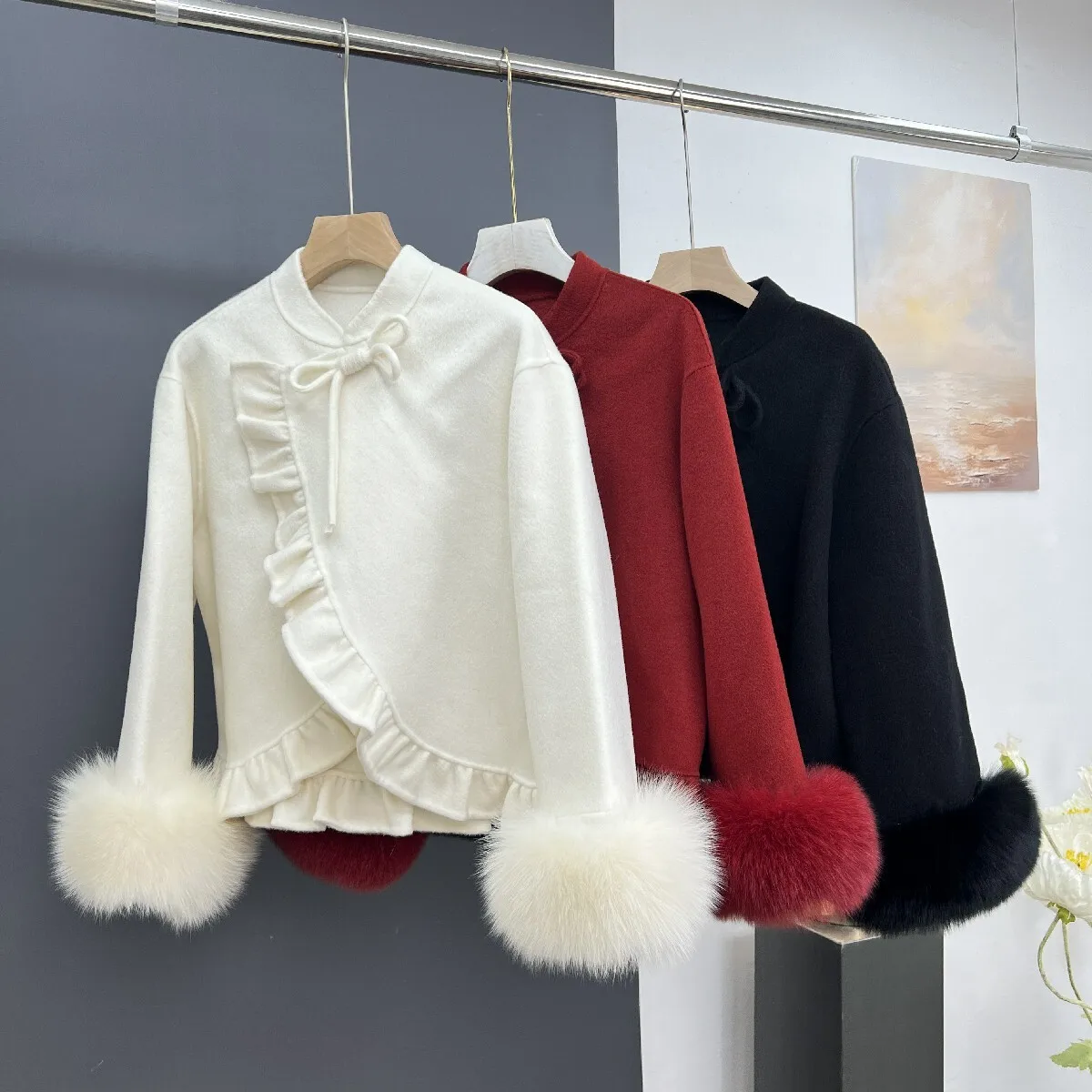 2024 Autumn/Winter New Double sided Cashmere Coat Women's Short Style Woolen Black Fungal Edge True Fur Fur Cuffs