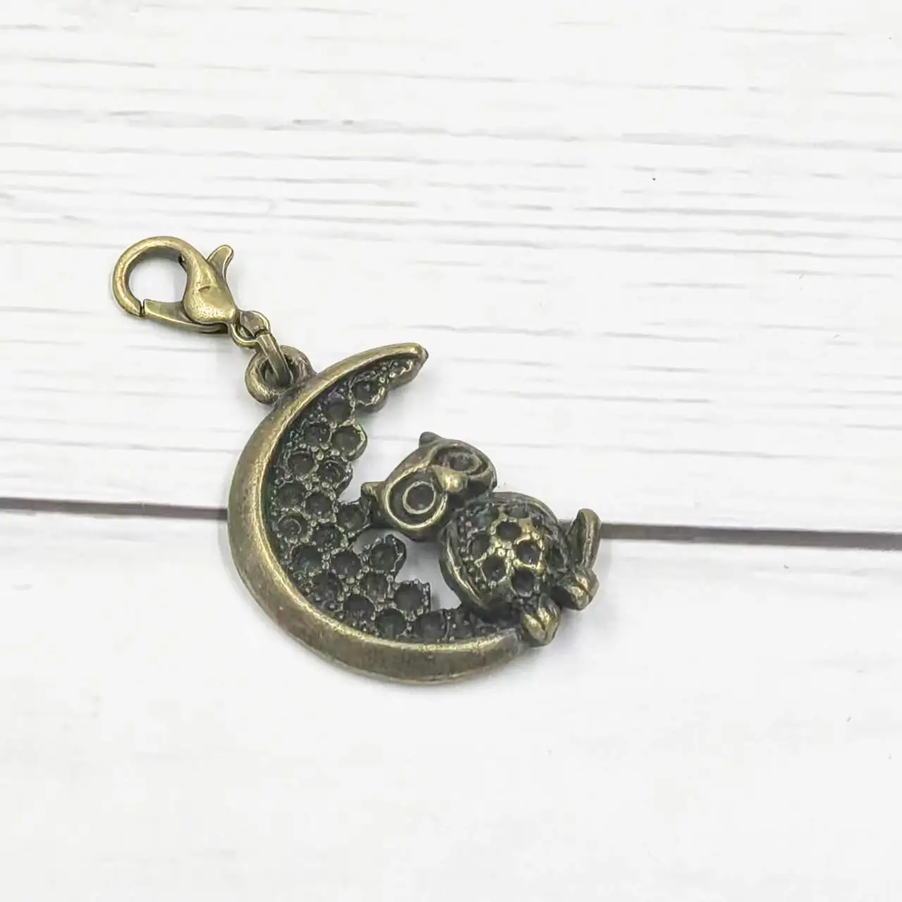100PCS New Trendy Charm Pendants Owl Standing on the Moon DIY Crafts Jewelry Accessories Creative Handmade Supplies Material Bag