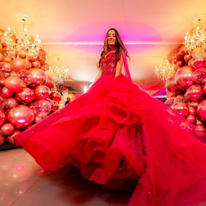Brilhante rosa rosa quinceanera vestido fora do ombro renda camadas decalque cauda longa vestidos de 15 quinceanera ﻿ Personalizar