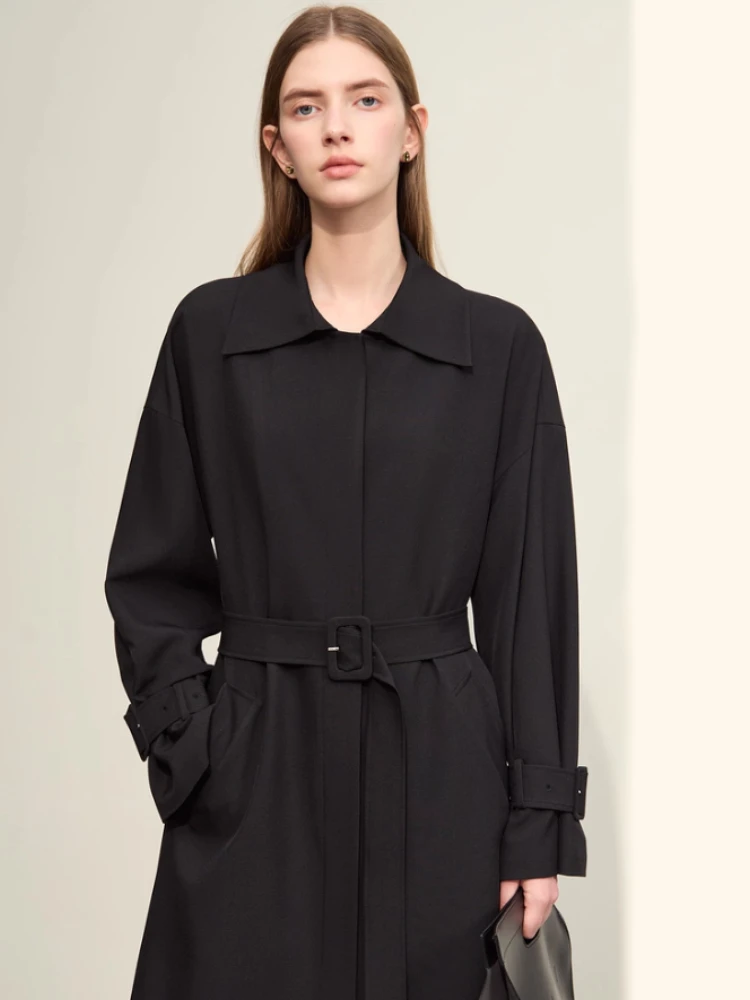 

Минималистичный женский плащ AMII, осень 2023, новинка осени с поясом и открытыми плечами, длинная однотонная универсальная пригородная куртка 12441088