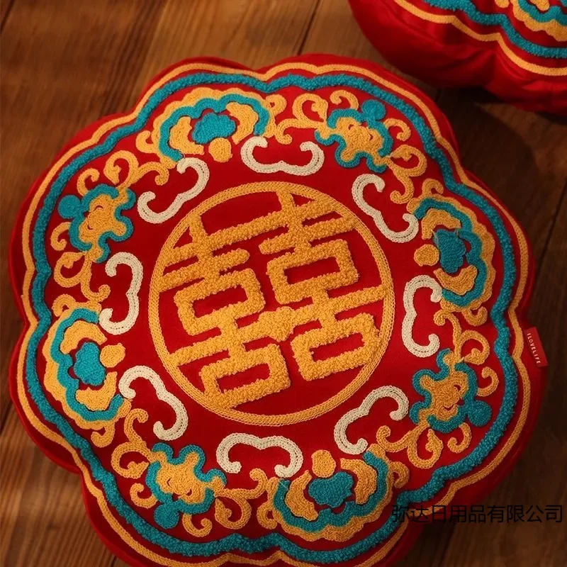 كلمة سعيدة رمي وسادة زوج الزفاف ترتيب غرفة الزفاف الصحافة السرير وسادة حمراء هدية الزفاف الخطوبة