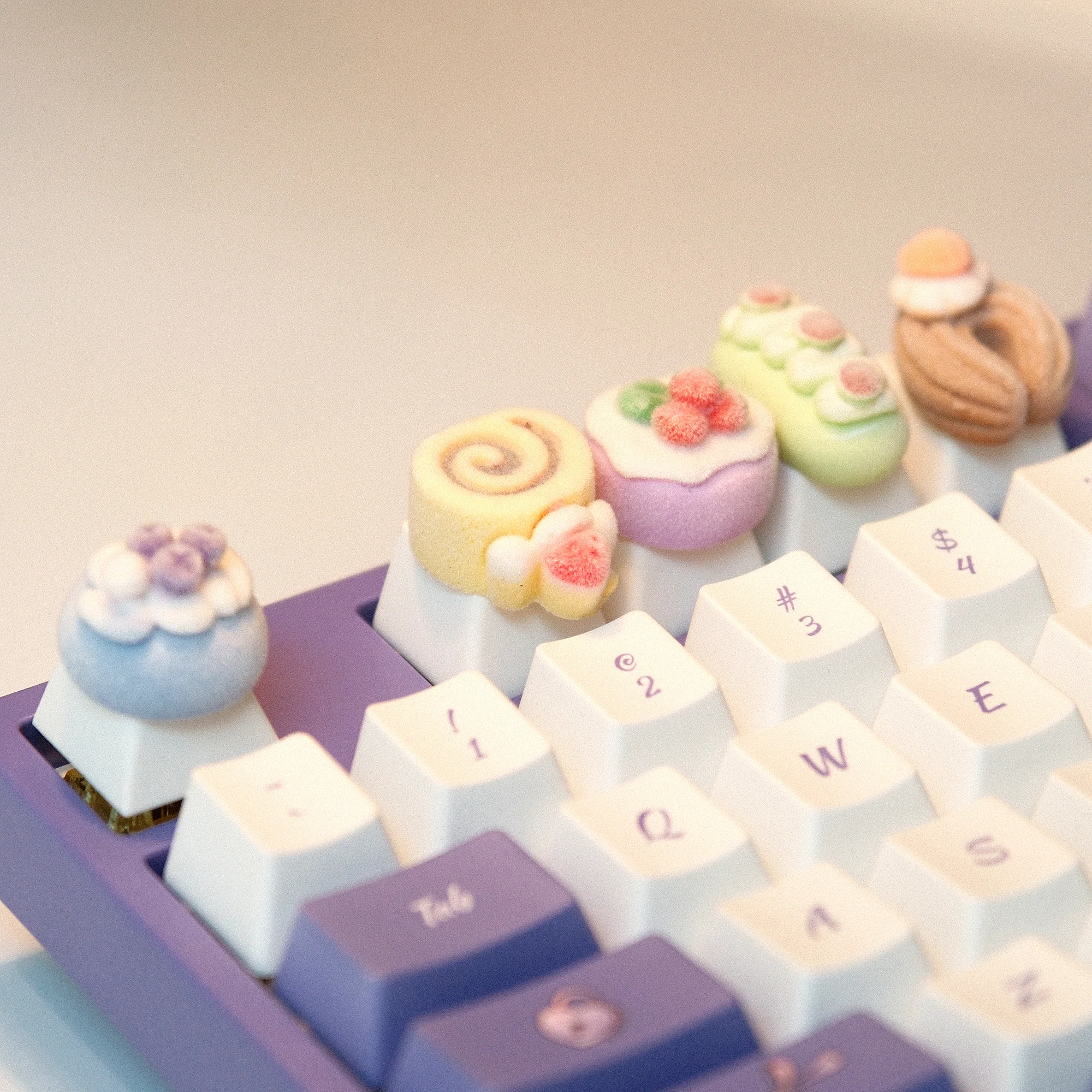 Dessert Cake Artisan Keycaps Cute 3D Pastry Custom Keycap Cherry MX Mechanical Keyboard Kawaii Desk Decor 1pc 5pcs Set