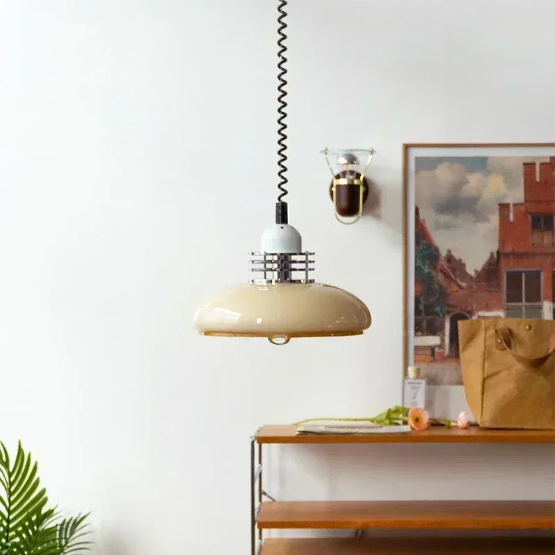 Bauhaus แก้วจี้ไฟ LED ยุคกลาง Retro Retractable โคมไฟระย้าร้านอาหารบาร์ห้องนอน Study จี้แขวนโคมไฟ Luster