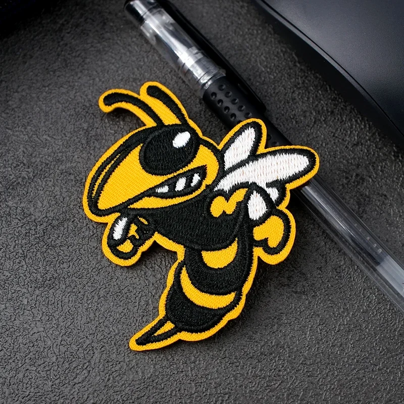 Honeybee Size:6.4x7.5cm Patch for Clothing Iron on Embroidered Sew Applique Cute Fabric Badge DIY Apparel Accessories