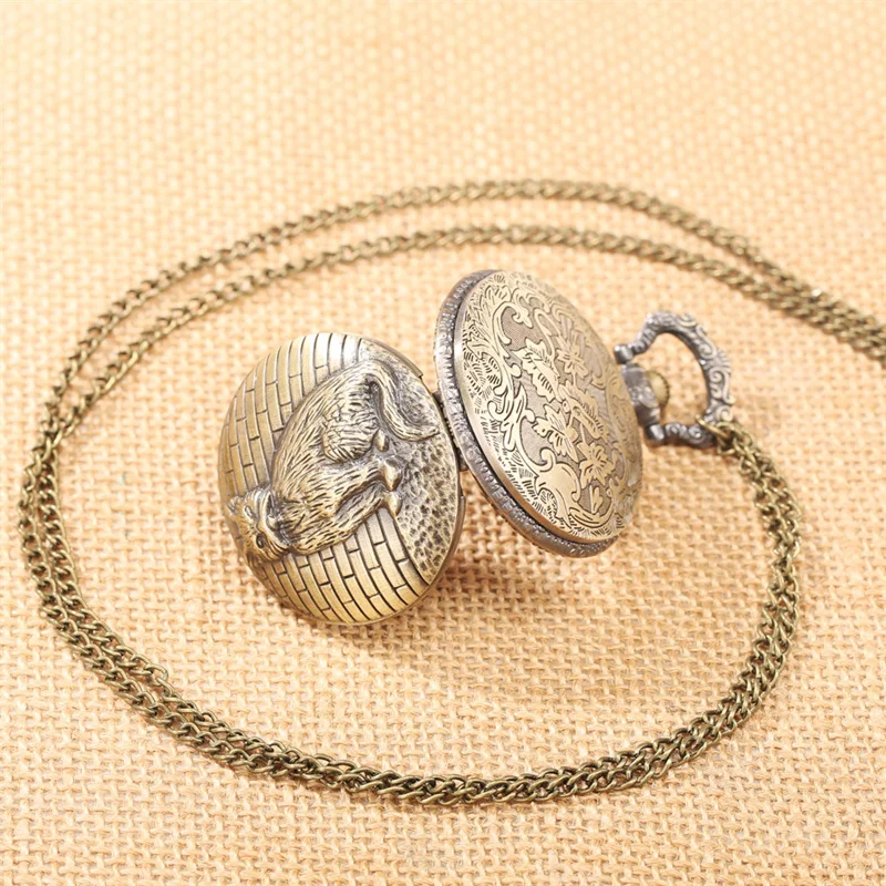 Vintage Carved Cat Pocket Watch Quartz Pendant Clock Vintage Fob Watch with Chain for Women Men Perfect Gift for Cat Lovers