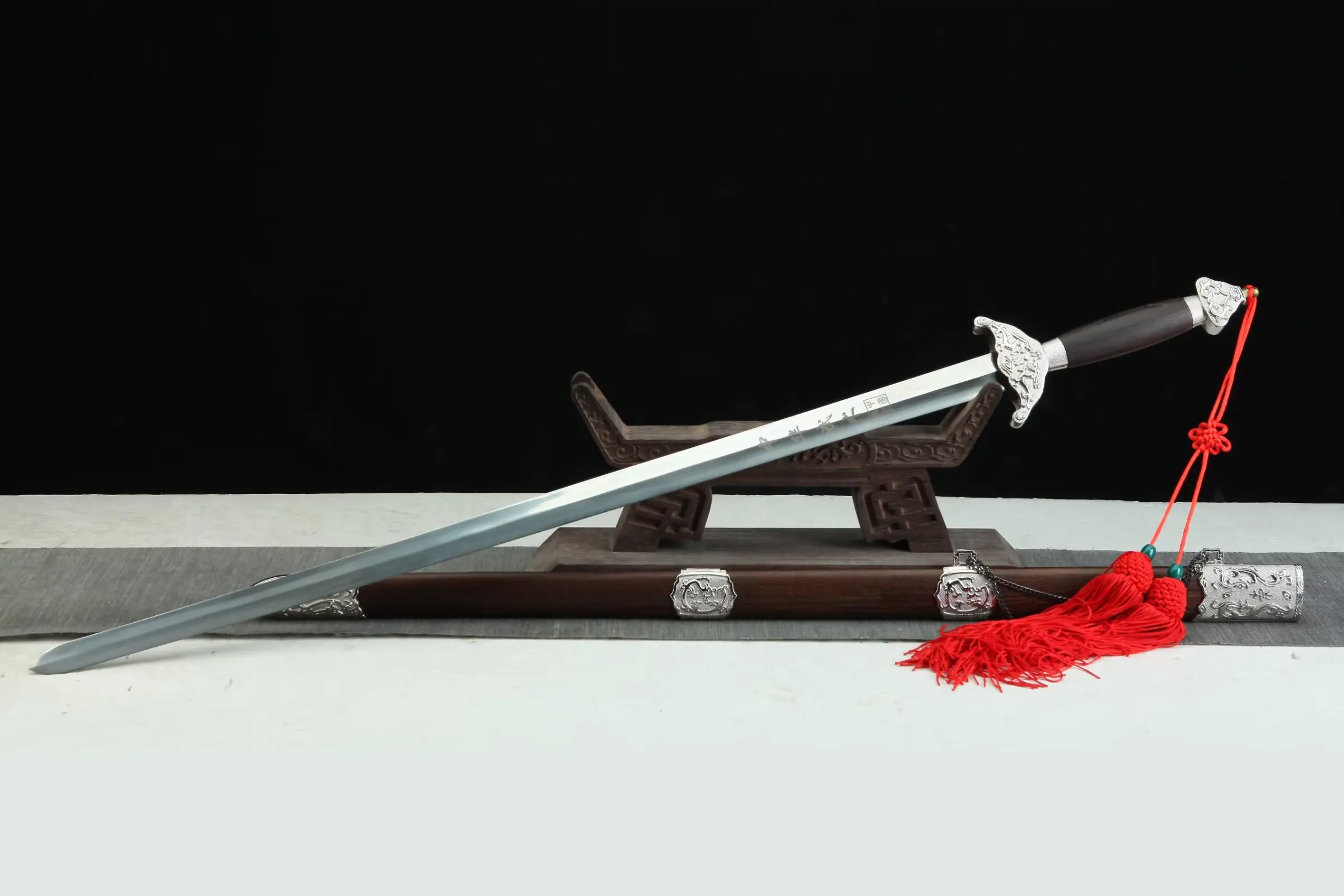 Kung Fu Tai Chi Sword martial arts training performance White Dragon Samurai Sword not sharp. Stainless steel blade. Lucky Feng