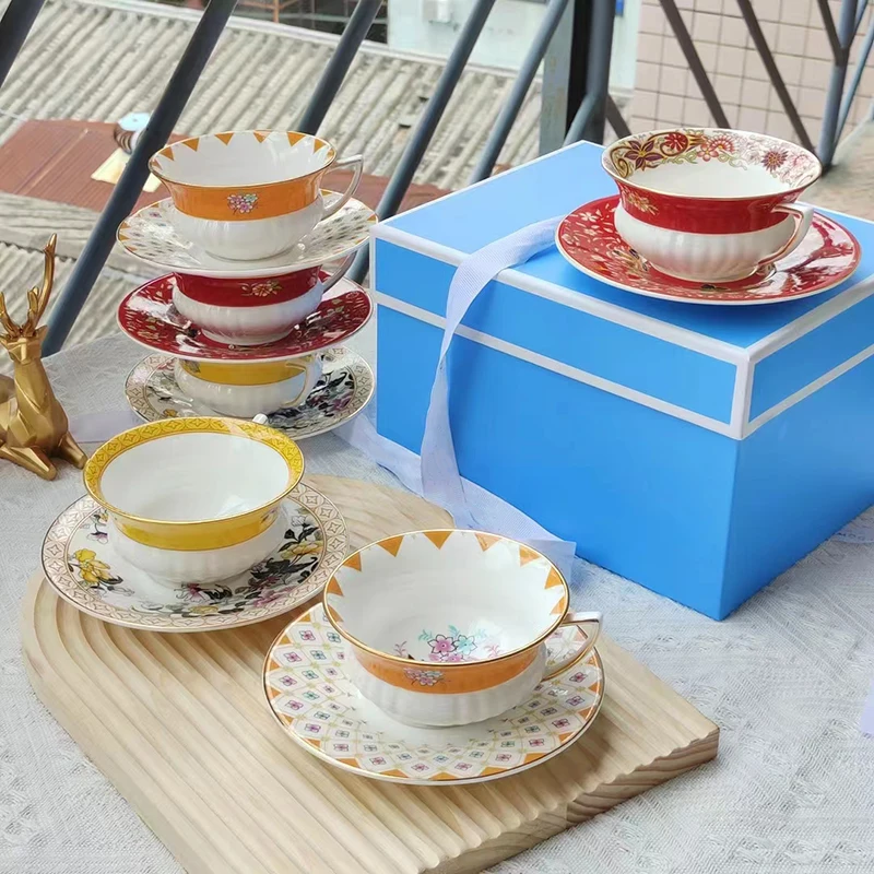 Bone China Coffee Cup Saucer Set, European Roaming Beauty Afternoon Tea Drinking Utensils, Small Luxury High Sense Suit Gift Box