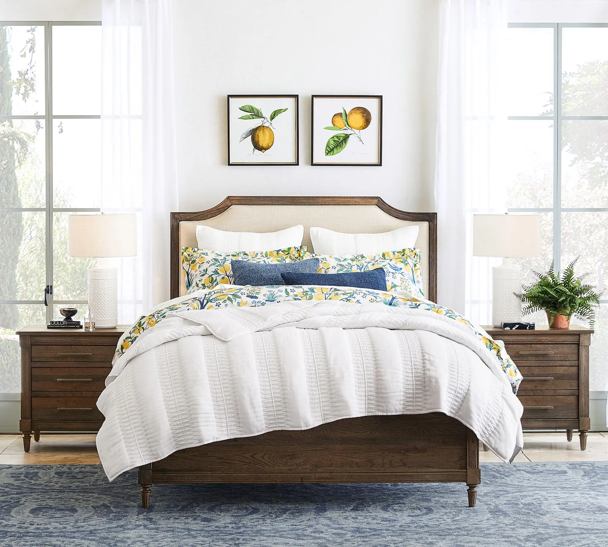 

sg-Modern Luxury Bedroom Furniture Hot Design Upholstered Solid Wood Bed Soft Style Bed%