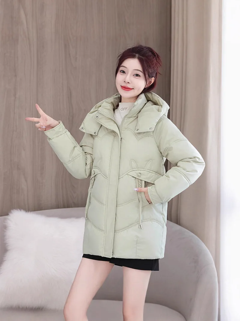 سترة نسائية شتاء 2025 جديدة سميكة متوسطة الطول من القطن سترة فضفاضة سترات عصرية