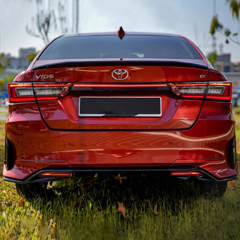 Car LED Rear Bumper Lamps For Toyota Yaris Ativ Vios 2022 2023 Brake Light Turn Signal Backup Reflector Lamp Taillights Fog lamp