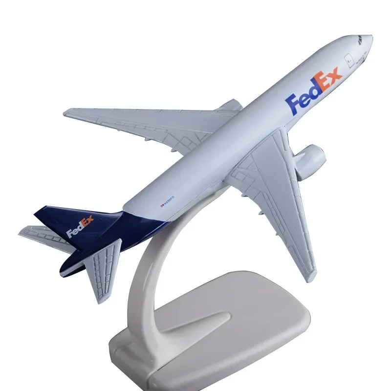 New 16CM FedEx Airways B777 Airlines Airplane Model with Base Alloy Aircraft Plane for Collectible Toy Souvenir Show Gift Toys