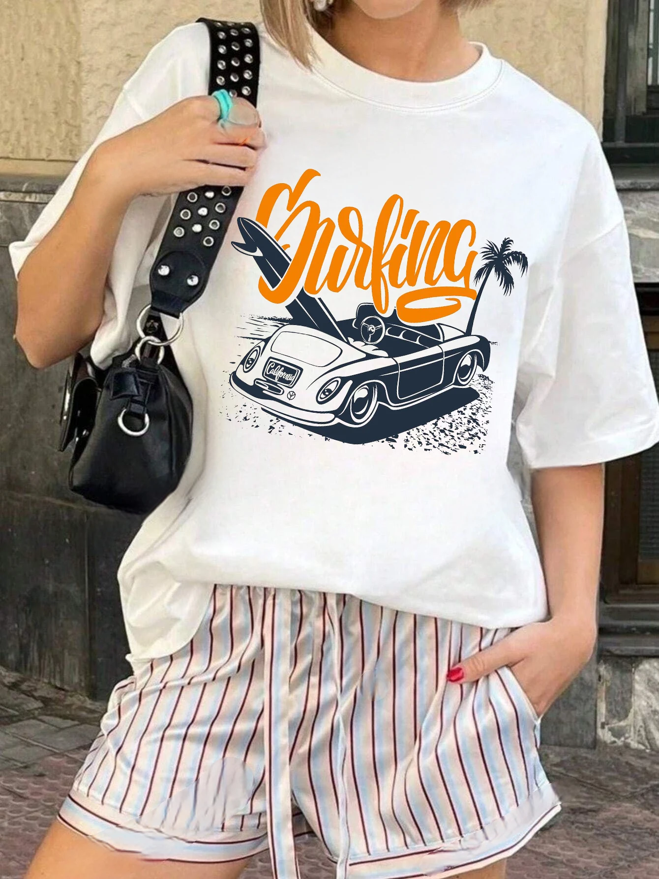 Женская футболка для серфинга в стиле ретро, 100% хлопок, большой размер с принтом автомобиля и пальмы, летний пляжный повседневный топ свободного покроя