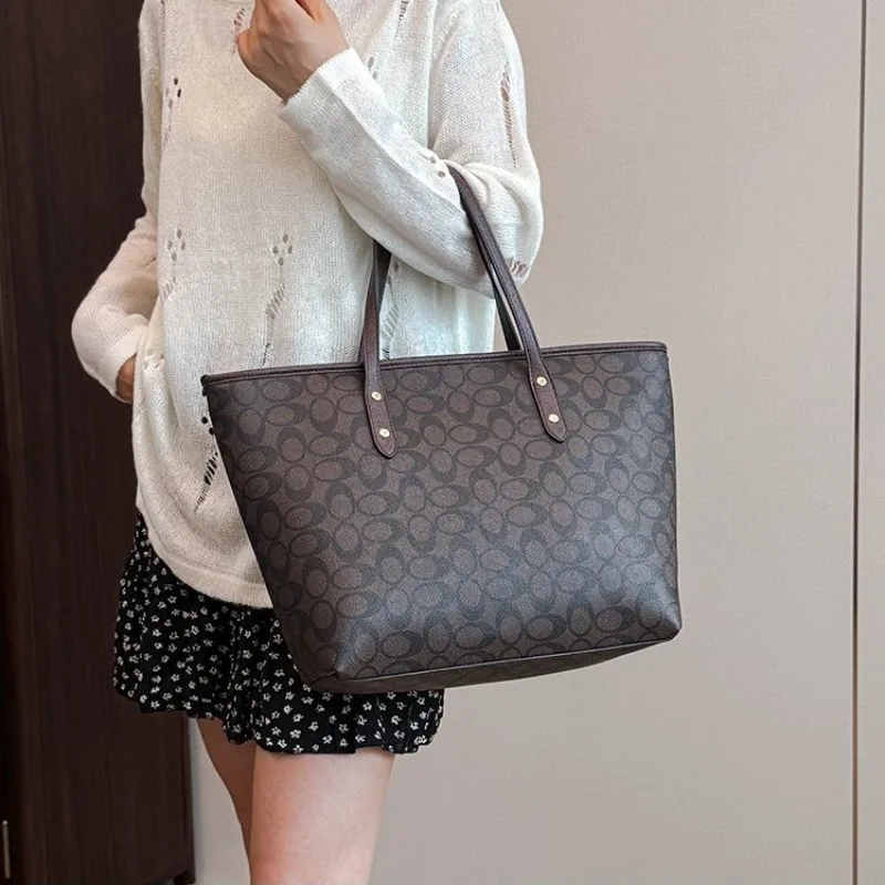 حقيبة حمل أنيقة متعددة الاستخدامات للسيدات في المكتب للتنقل والاجتماعات اليومية، رائعة وخالدة، ساحرة، أنيقة وعملية