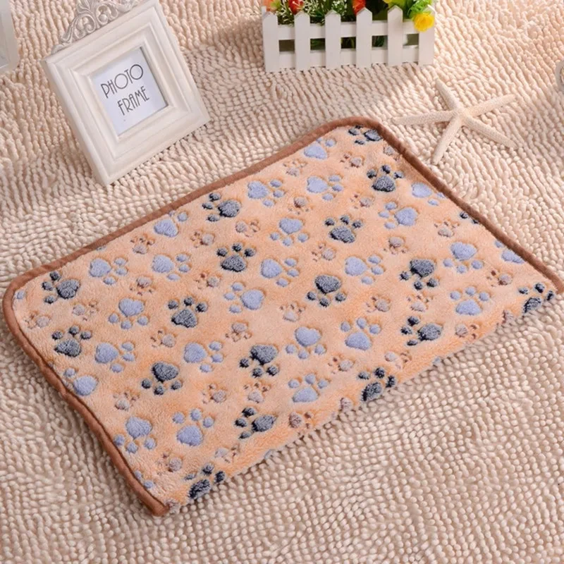 Soft Fluffy Quality Pet Blanket Cute Cartoon Pet Mat Warm and Comfortable Blanket for Cats and Dogs