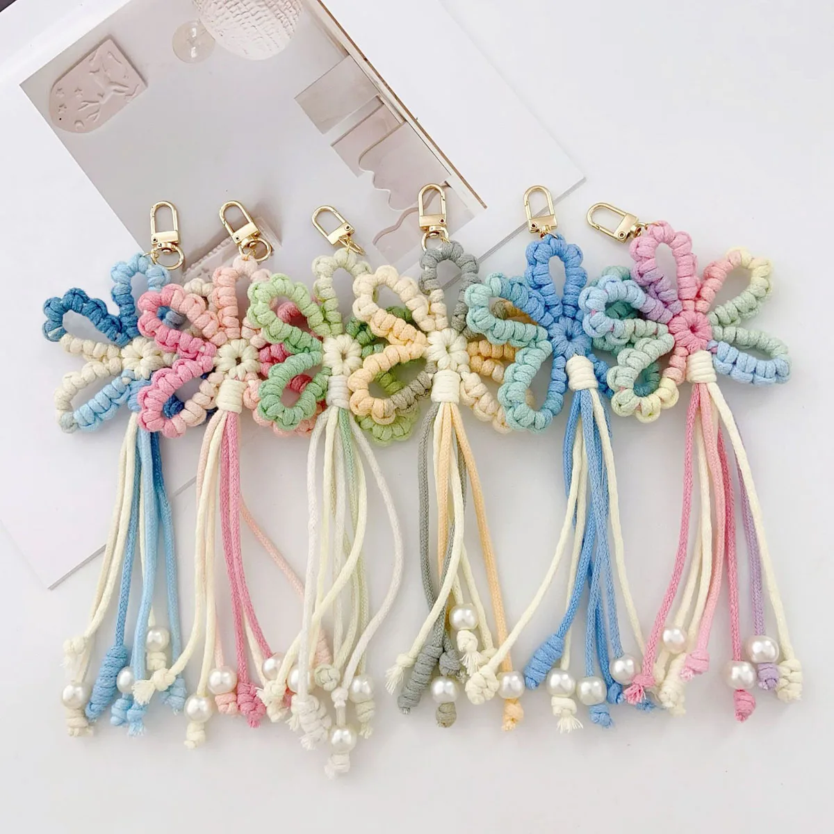 1Pcs DIY Hand Knitted Flower Tassel Pendant Bohemian Pastoral Keychain Backpack Handbag Ornament Home Decoration Craft Gift