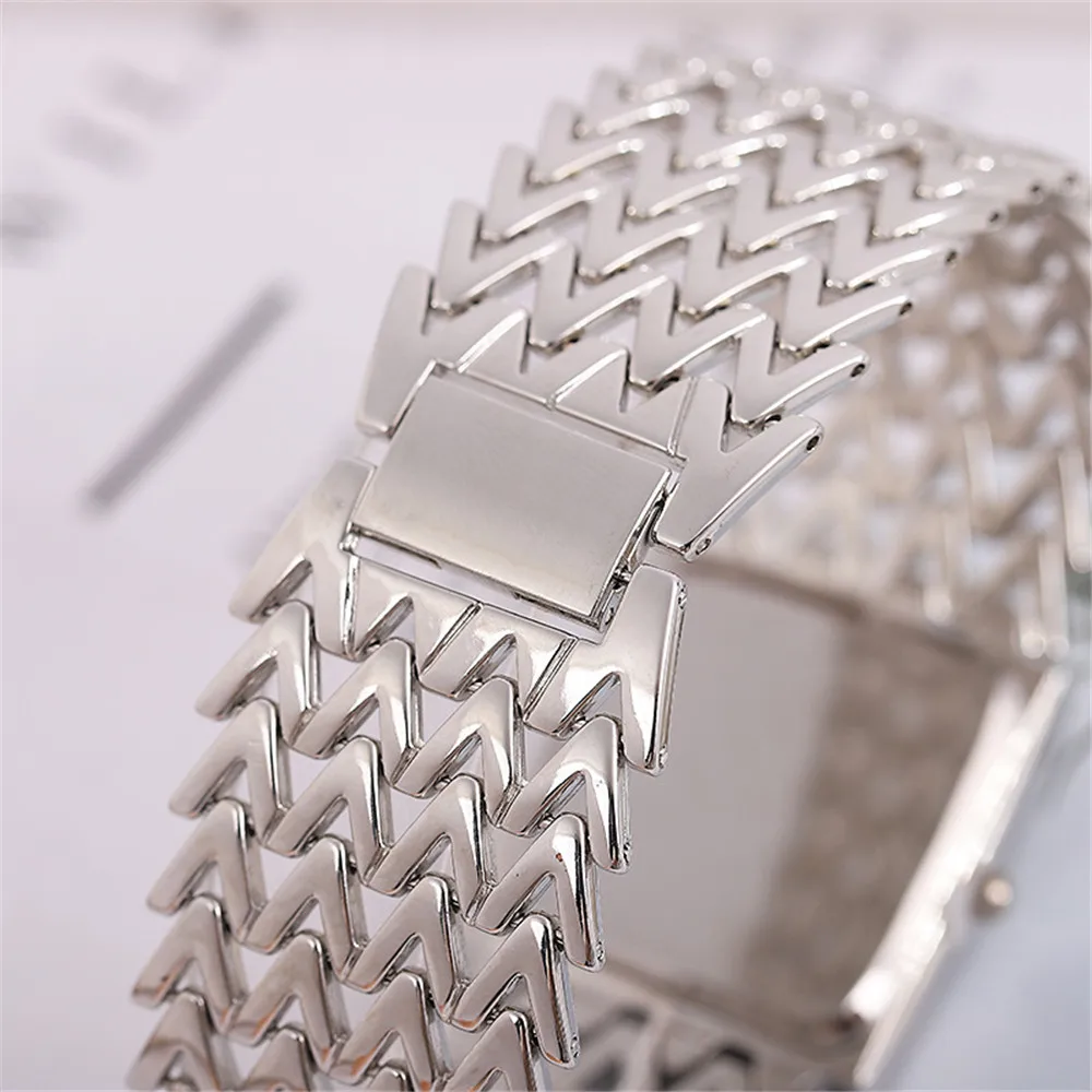 Luxury Golds Ladies Bracelet Watch Hot Fashion Simple Square Diamond Female Quartz Watches Stainless Steel Women Clock Dress