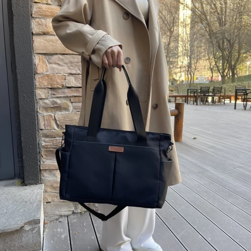 

2025 New High-end Luxury Brand Ladies Leather Tote Bag Famous Designer Elegant Simple Paris​