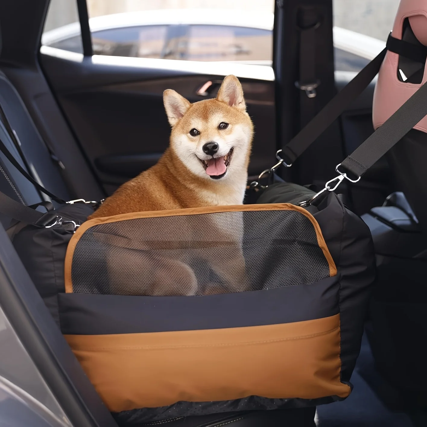 

Luxury Dog Car Seat with Safety Belt Season Outdoor Travel Pet Carrier Bag Comfortable Dog Bed for Traveling Pet Accessories