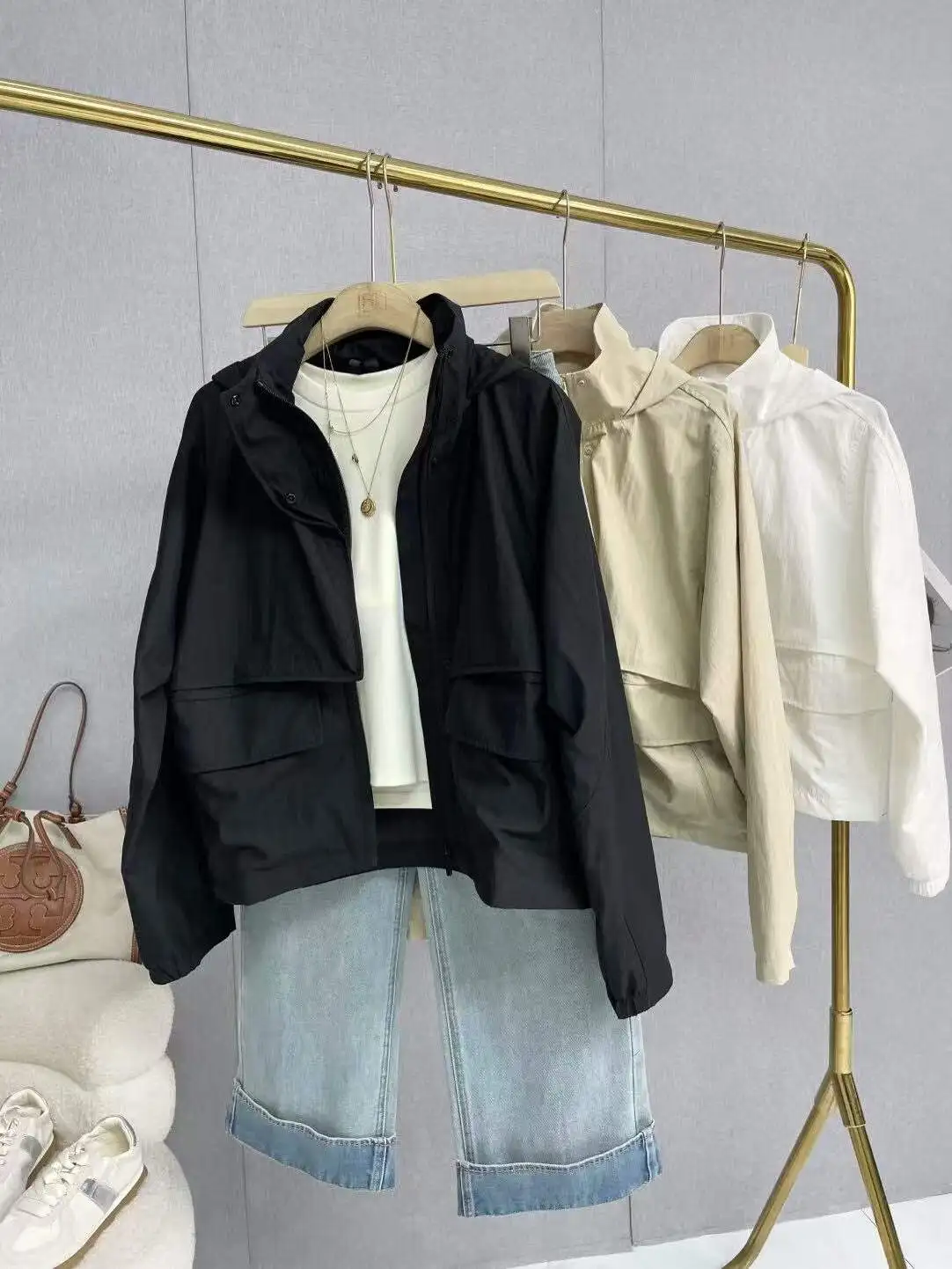 

ЛУ! Wood Giant 000+ Повседневная спортивная уличная ветрозащитная дышащая легкая женская куртка без сорвы с капюшоном тонкая осень