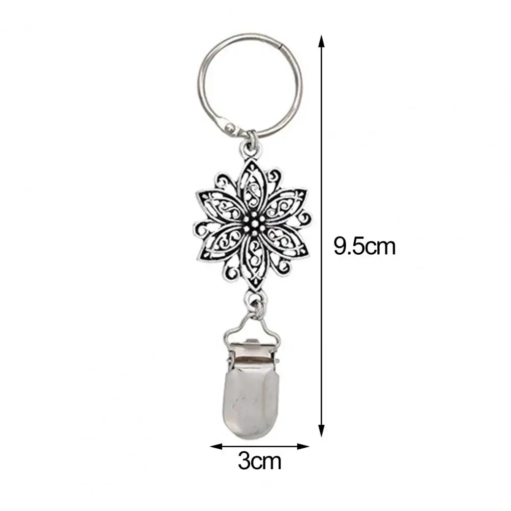 1pc Bag Hat Clip Vintage Metallic Flower Pattern Strong Grip Hanging Items Detachable Travel Luggage Hat Clip Outdoor Accessory